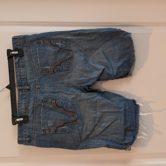 US Polo Assn- Junior Denim Shorts: Distressed Look with Frayed Hem Size: 13/14 - Picture 2 of 4
